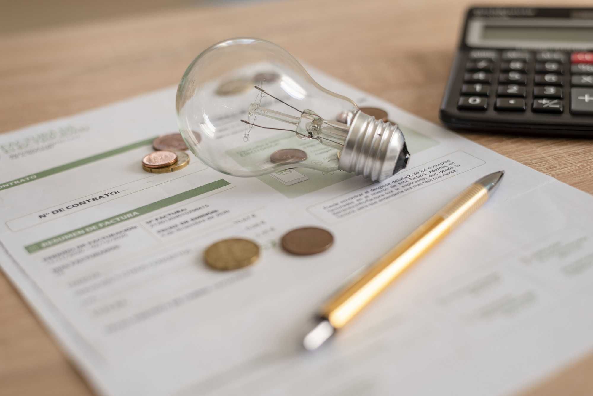 Bollette per famiglie e Pmi: 1 miliardo di tagli