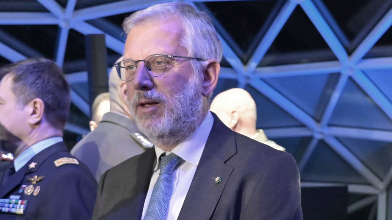 Partita la macchina del fango per coprire le trame sul Colle