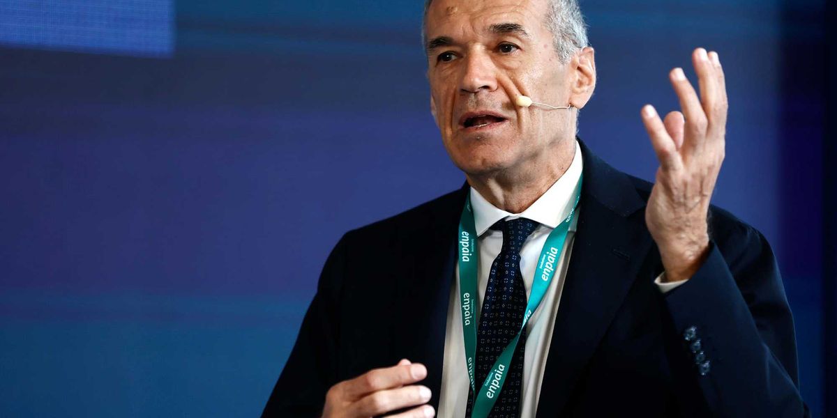 sull8217oro ci mancava il kamikaze ue cottarelli da Laverita.info sull8217oro ci mancava il kamikaze ue cottarelli