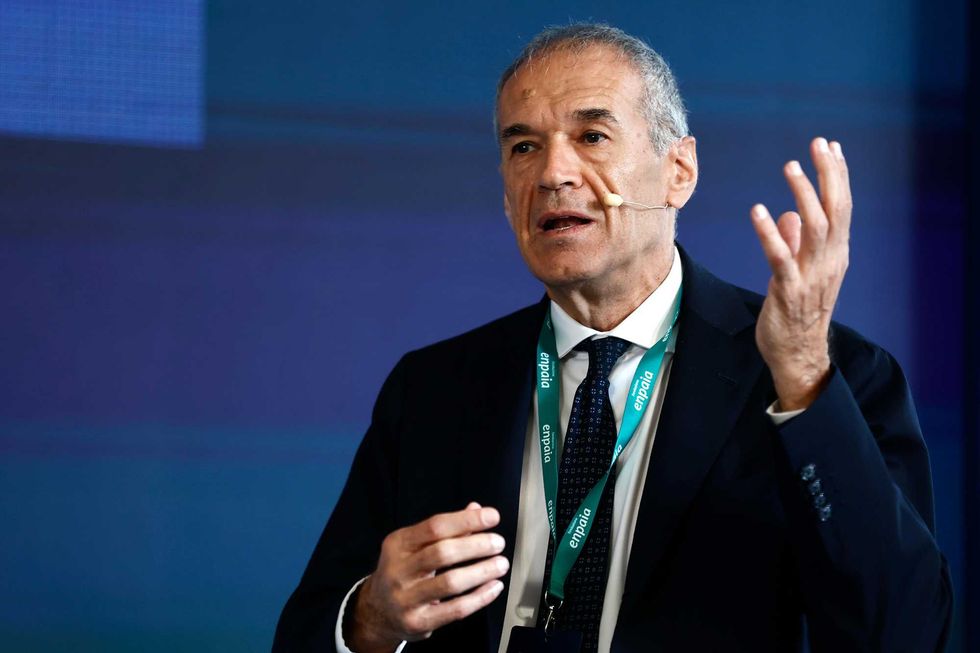 Sull’oro ci mancava il kamikaze Ue Cottarelli