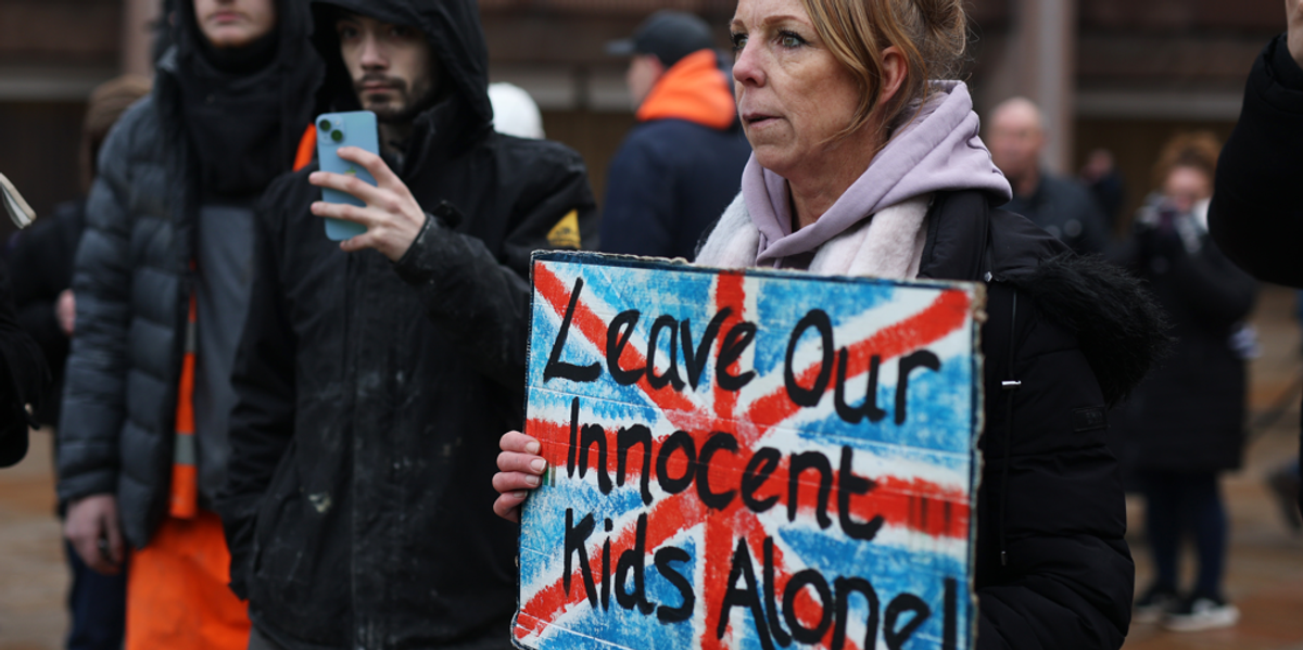 Critichi i migranti? Niente bambini Critichi i migranti? Niente bambini