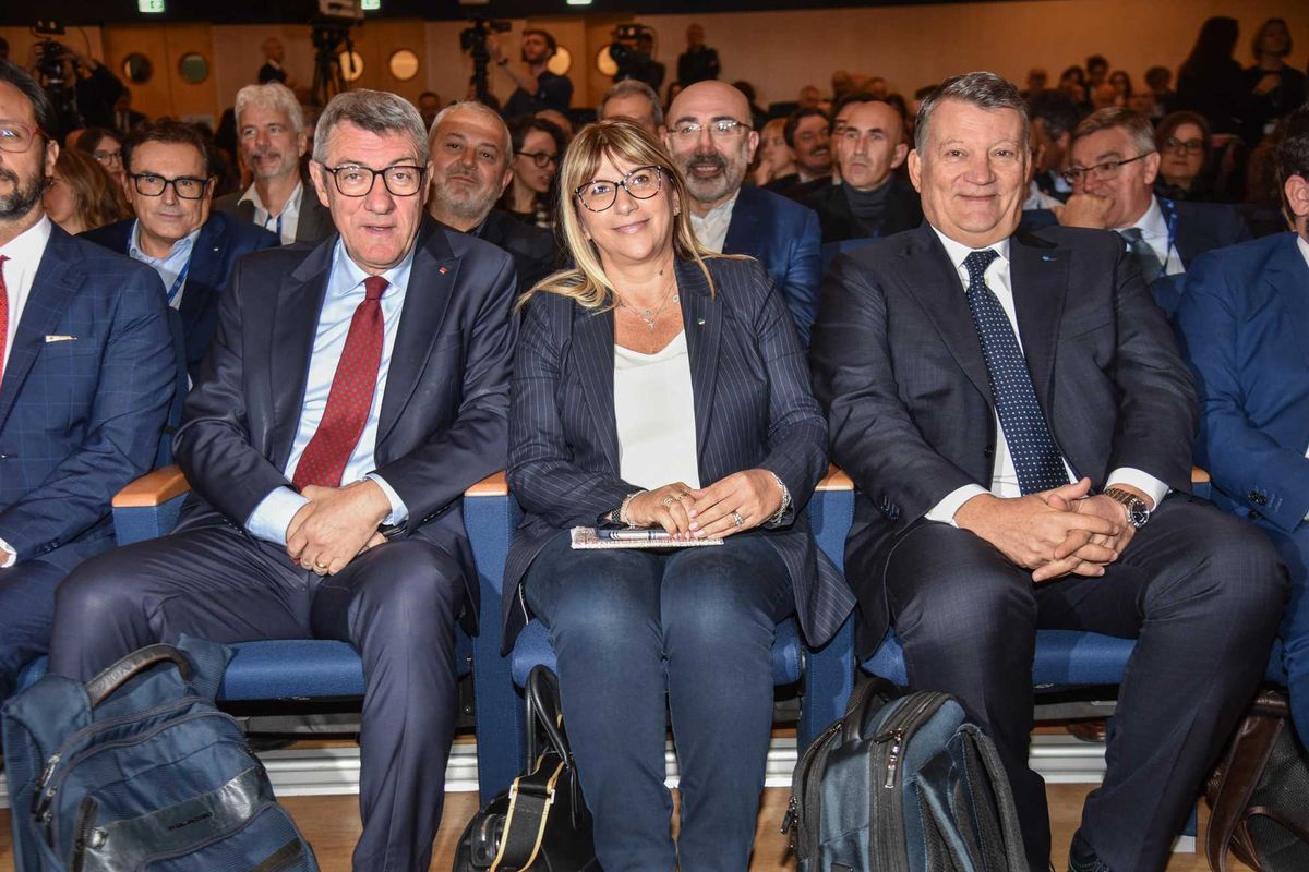 Il segretario ha stancato pure la5 Cgil: basta scioperi, firmiamo i contratti