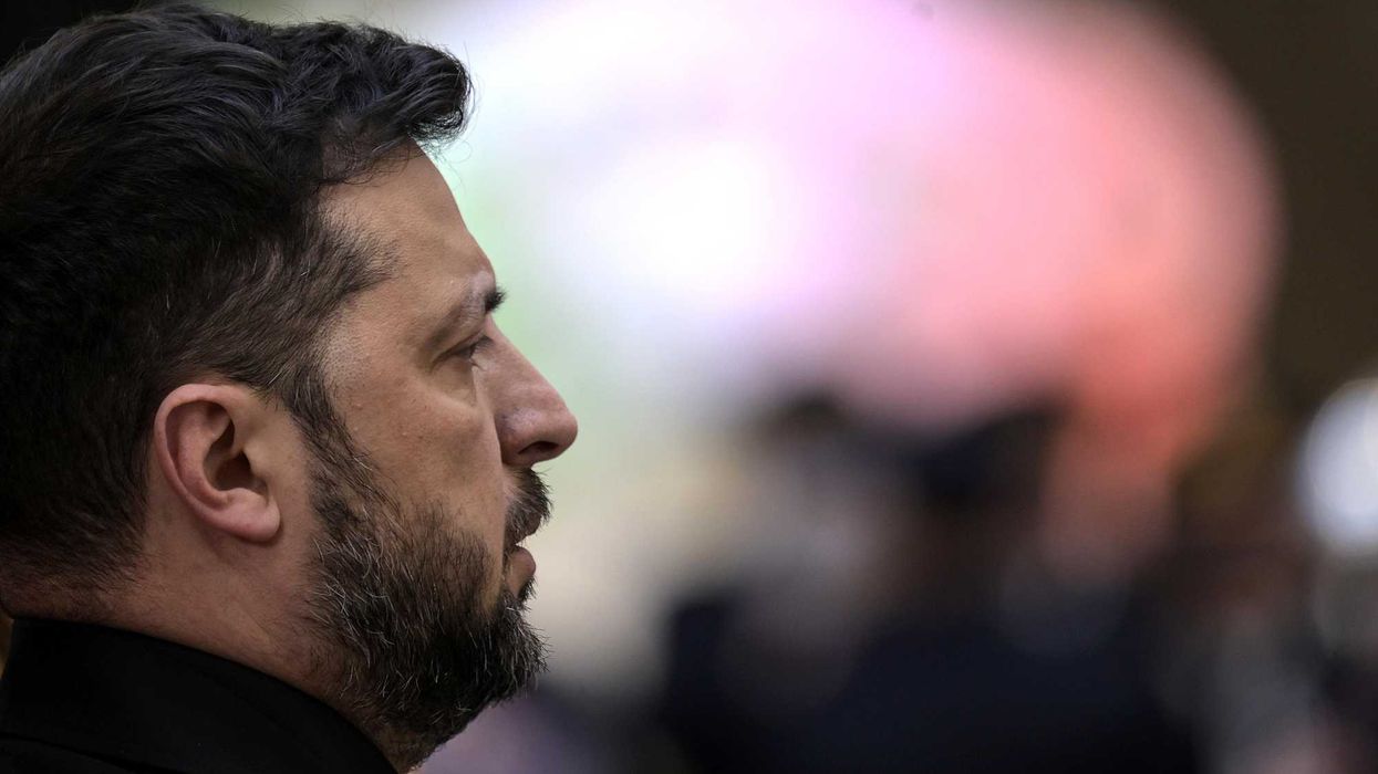 Zelensky non si scolla dai terreni da cedere: «Deciderà il popolo»