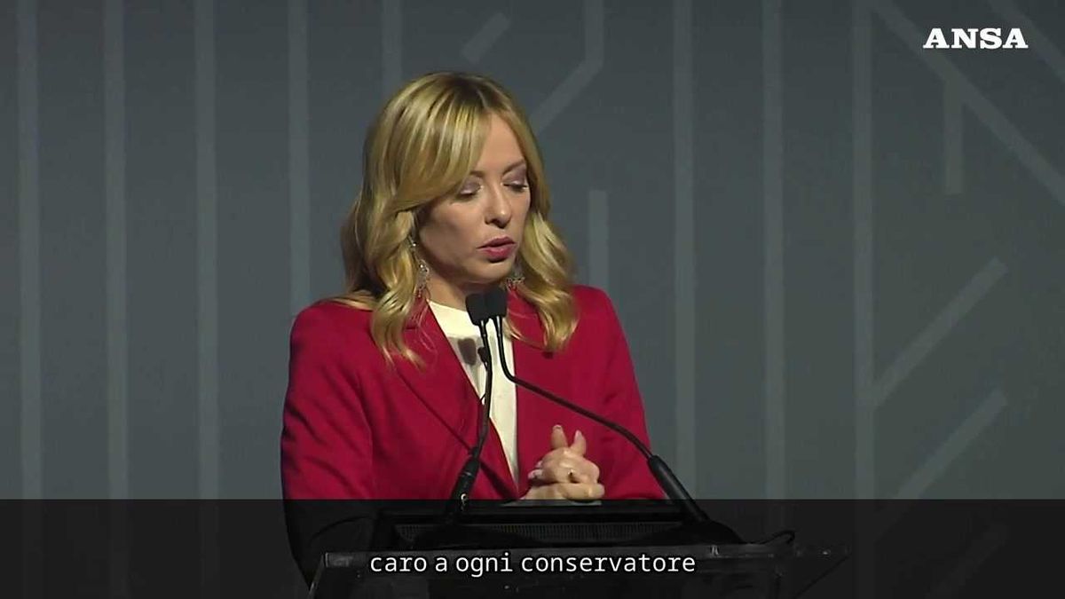 Meloni riceve il premio Thatcher: «Non è facile essere conservatori».