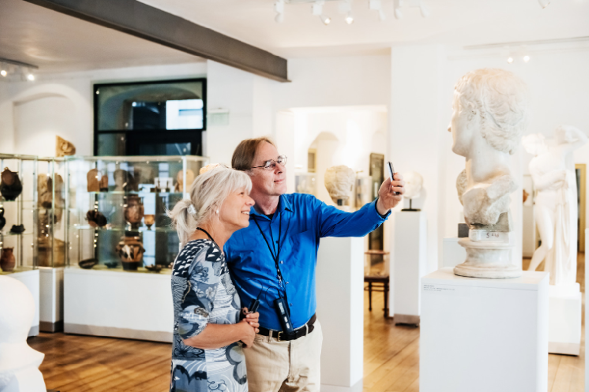 date, date night, date night ideas, museum date, museum date night