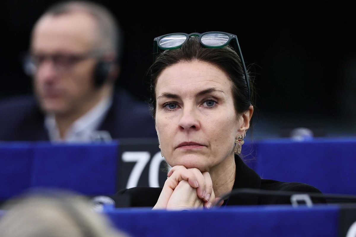 L’Ue toglie l’immunità alla Moretti. Il voto M5s spacca il campo largo