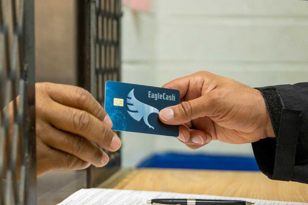 Army to sunset its EagleCash program in FY25 | Article | The ...