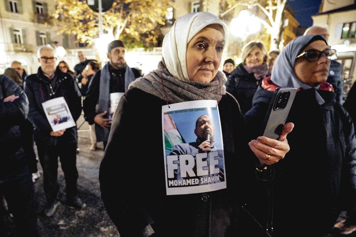 Le toghe liberano l’imam pro Hamas. Meloni: «La sicurezza è a rischio»