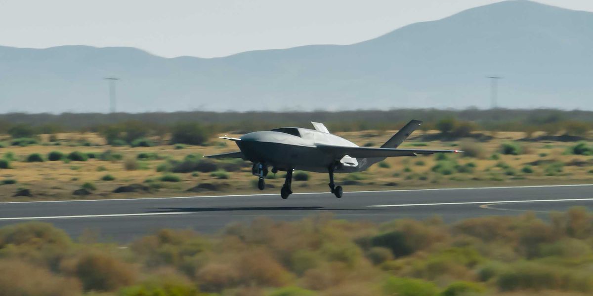 Gli stormi intelligenti: come i droni da combattimento stanno cambiando la guerra aerea