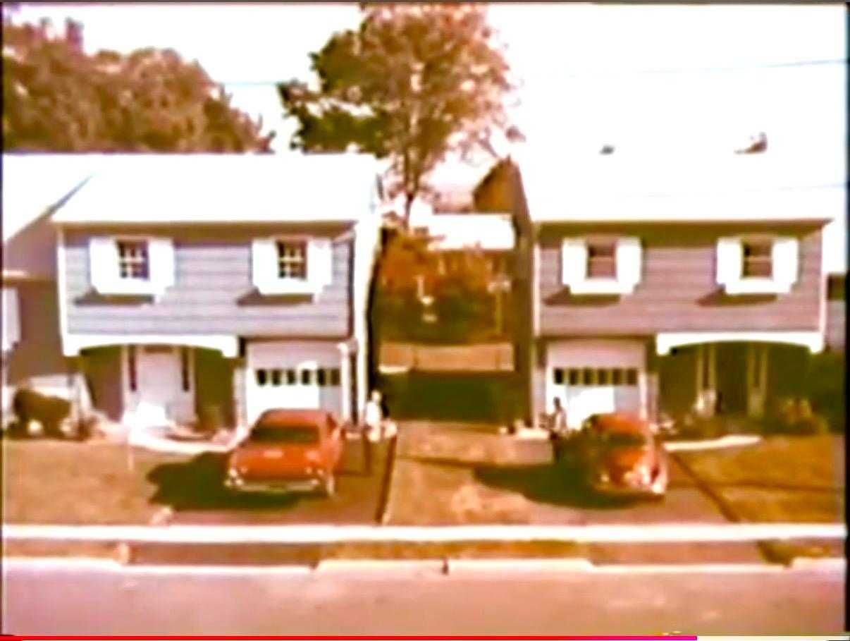 Volkswagen commercial, Volkswagen Beetle, Cars, Car commercial, advertisement, 1960s