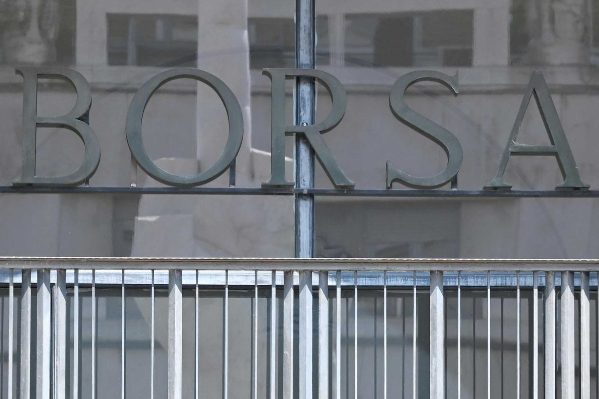 Enel e Poste in difesa. Ferrari all’attacco. Ecco la «nazionale» di Piazza Affari