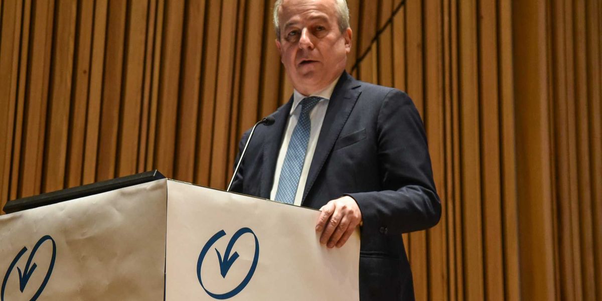 Locatelli nega l’evidenza sui verbali del Cts Locatelli nega l’evidenza sui verbali del Cts