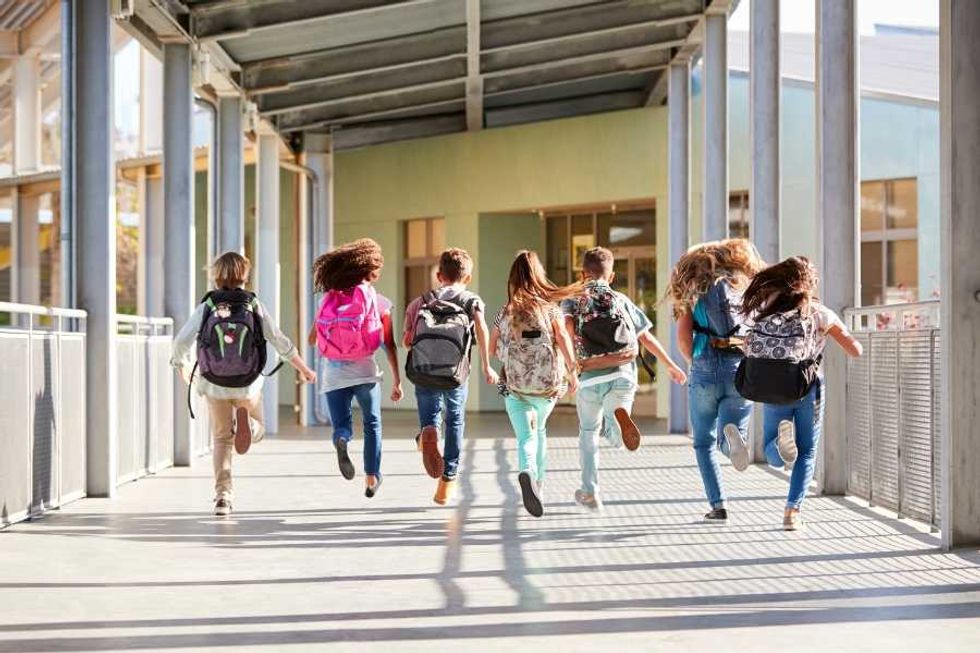 American teacher in Spain describes how different her school is from the U.S. system