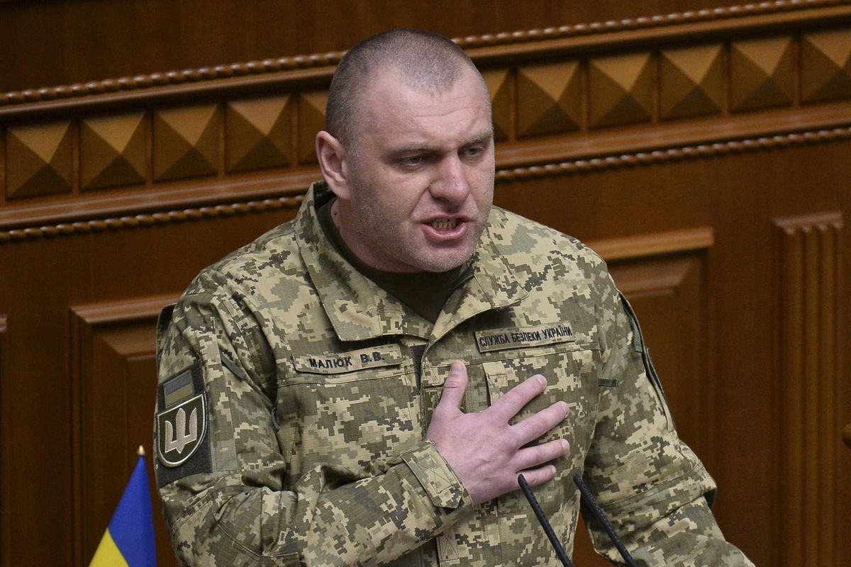 Addio pure al capo degli 007 di Kiev. Zelensky molla tutti pur di salvarsi