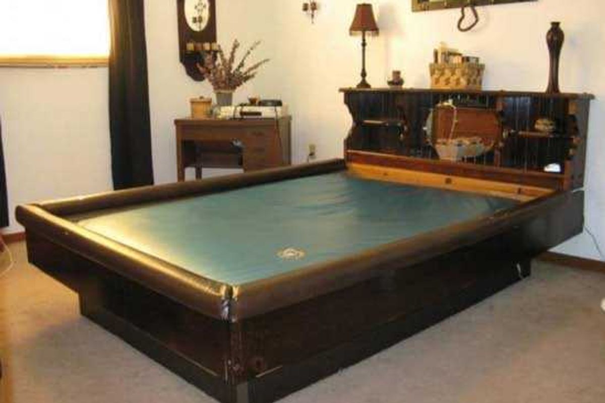 waterbed, waterbeds, waterbed mattresses, 1970s waterbed, 1980s waterbed