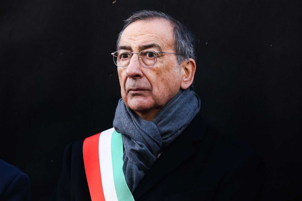 Sinistra urla forte ma ottiene politiche desiderate