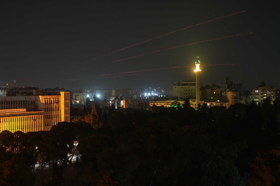 In Siria ritornano i bombardamenti: Al Sharaa attacca i curdi ad Aleppo