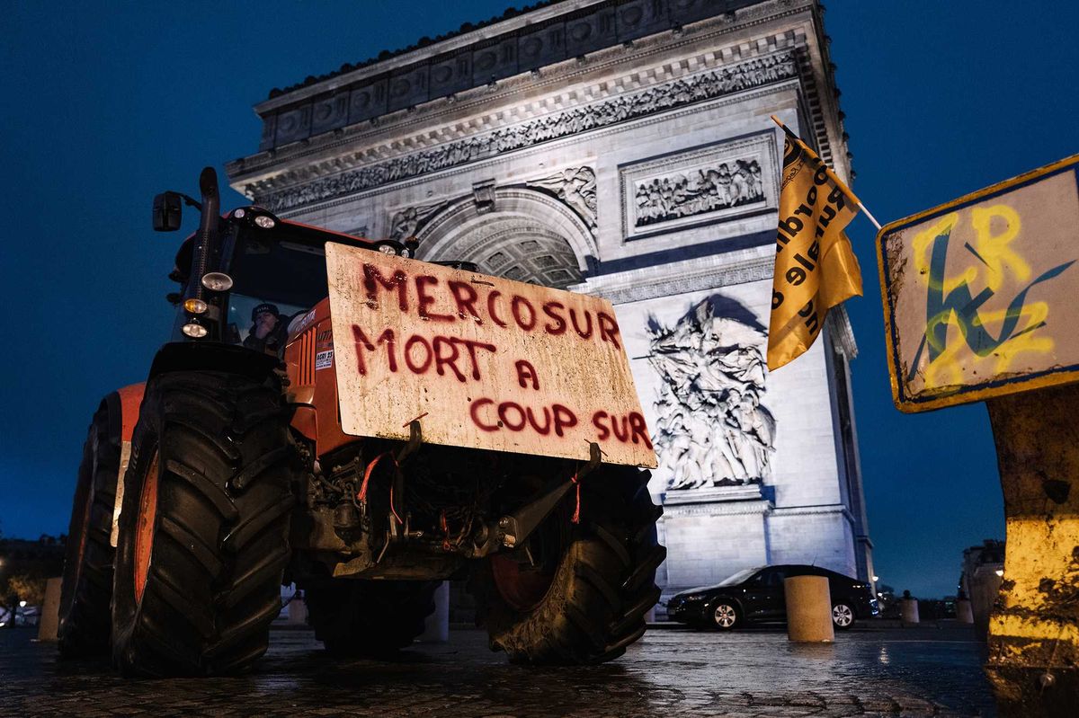 Mercosur, trattori in mezza Europa. Macron voterà «No». L’Italia che fa?