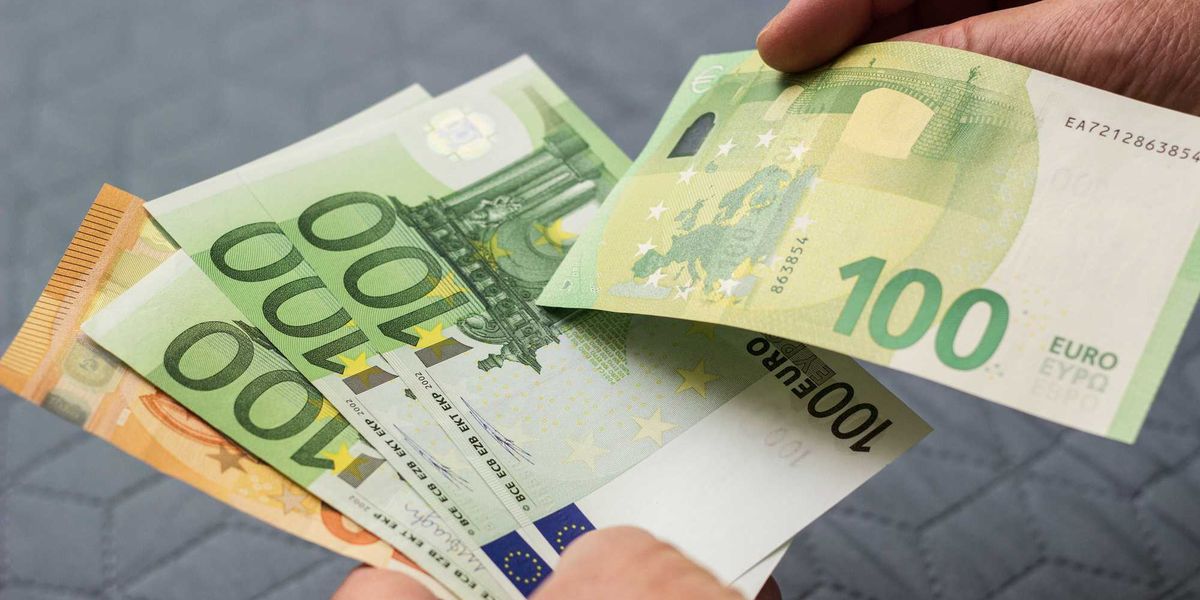 Il governo non alza il tetto al contante. E chi «scomoda» la polizia poi paga Il governo non alza il tetto al contante. E chi «scomoda» la polizia poi paga