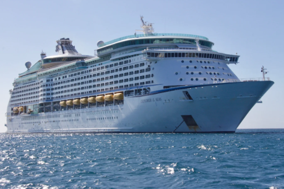 cruise ship, cruises, sea, living on sea, ocean liner, big ship