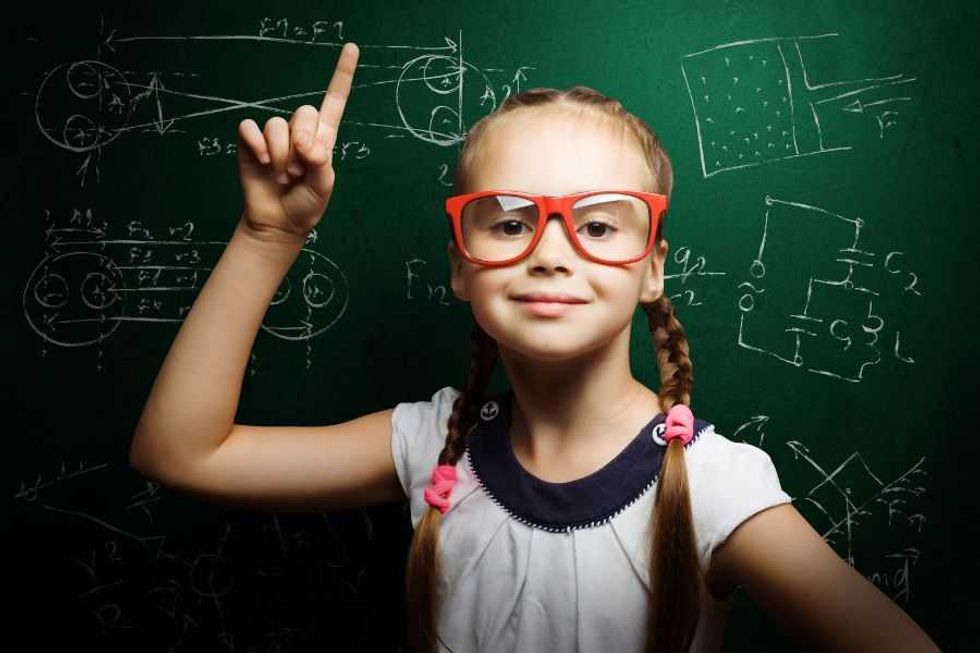 high IQ; intelligence; smart people; measuring intelligence; weird habits; habits of smart people