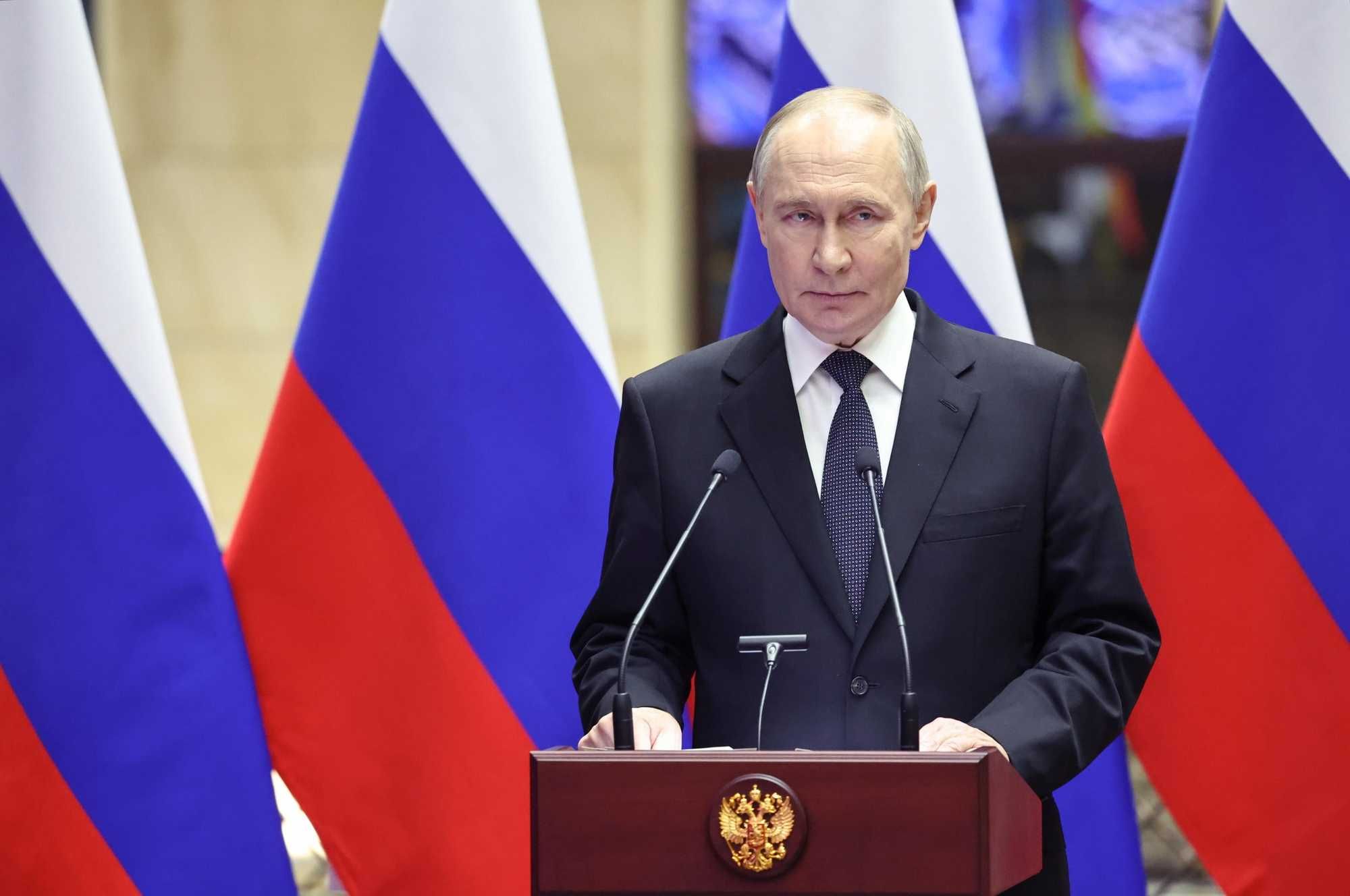 Putin: «Leader dell’Unione maialini di Biden»