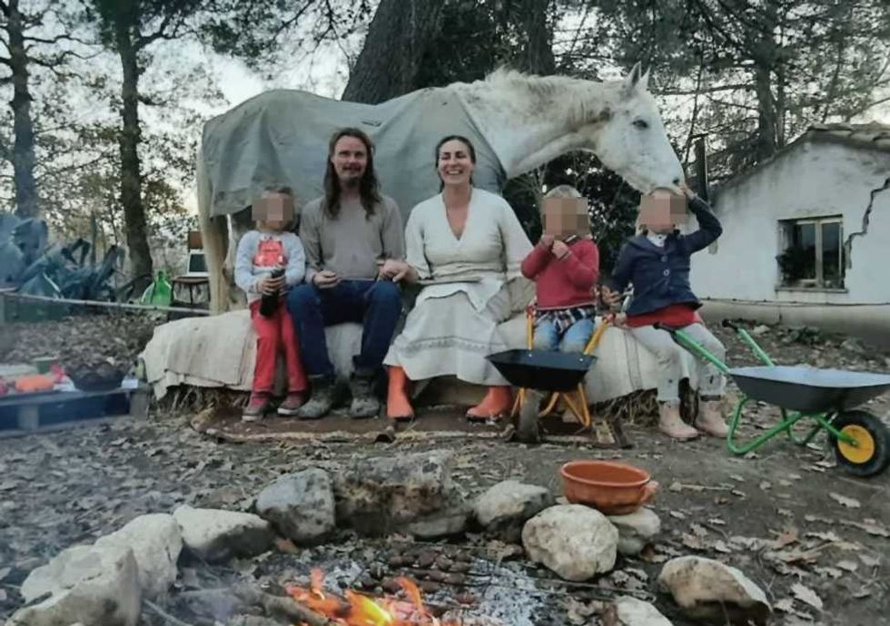 I Trevallion tolti dal bosco per finire allo zoo