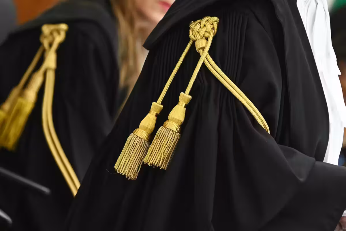 L’Anm fa pressioni sul tribunale. Pensa al referendum, non ai bambini