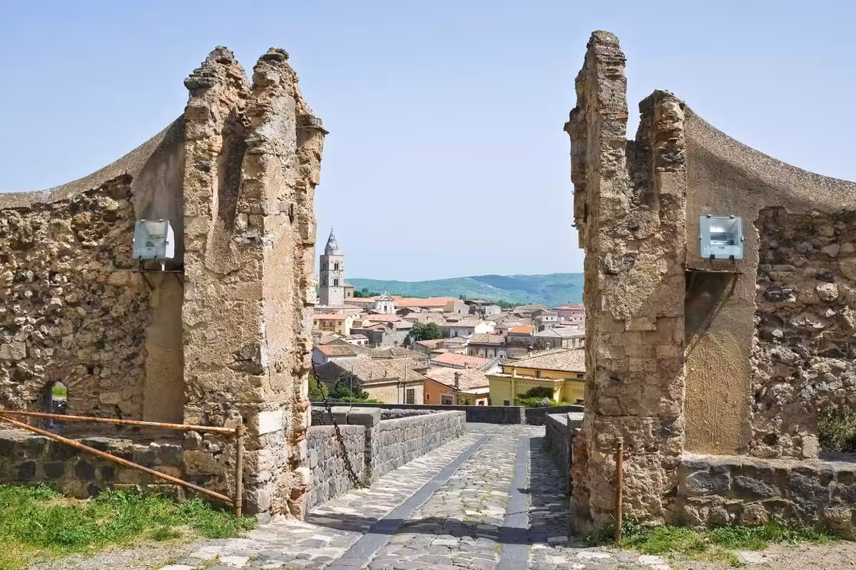 Sulle tracce del «Fantastico medioevo» lucano