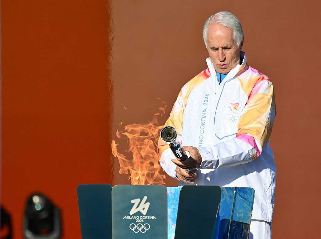 A Napoli per Natale, il nuovo anno a Bari. Il viaggio della Fiamma Olimpica