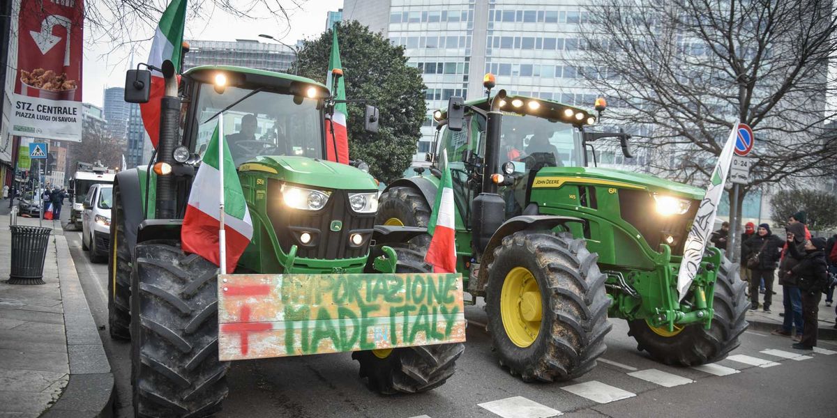 Trattori in protesta ma il Mercosur passa. Il ricorso polacco rimanda tutto al 2027 Trattori in protesta ma il Mercosur passa. Il ricorso polacco rimanda tutto al 2027