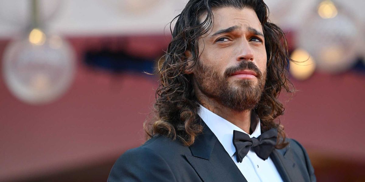 Con la droga dentro un night club. Fermato Can Yaman, poi il rilascio Con la droga dentro un night club. Fermato Can Yaman, poi il rilascio