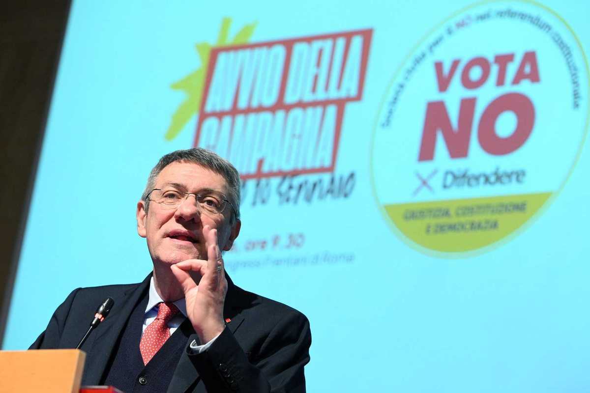 Per Landini l’Italia è un regime, Caracas no