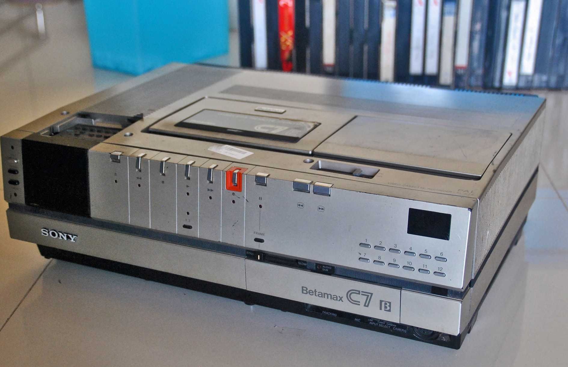 Betamax, Sony, 1980s, Gen X, Boomer