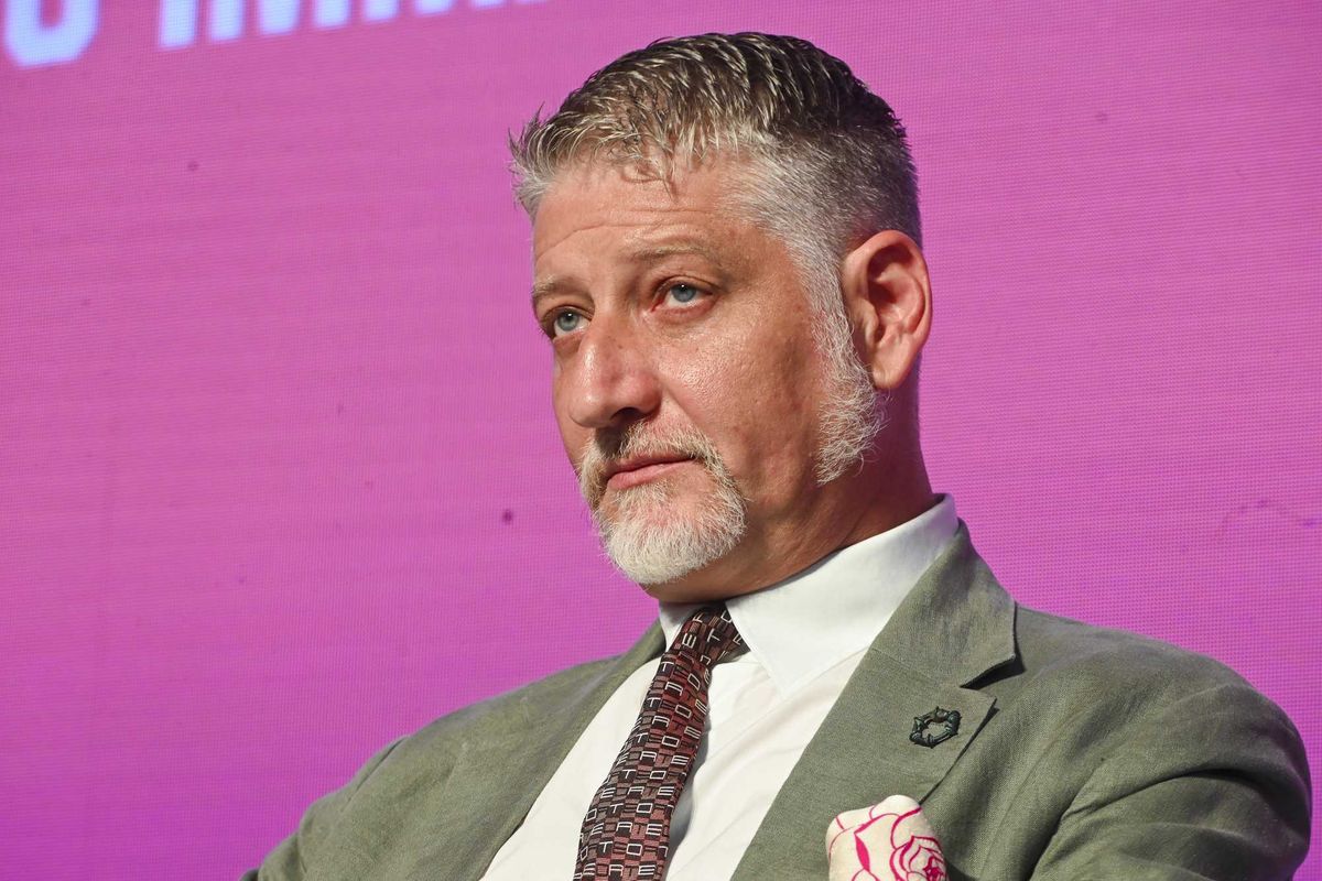 Soldi dei contribuenti per la serie Netflix su Fabrizio Corona: Giuli faccia qualcosa