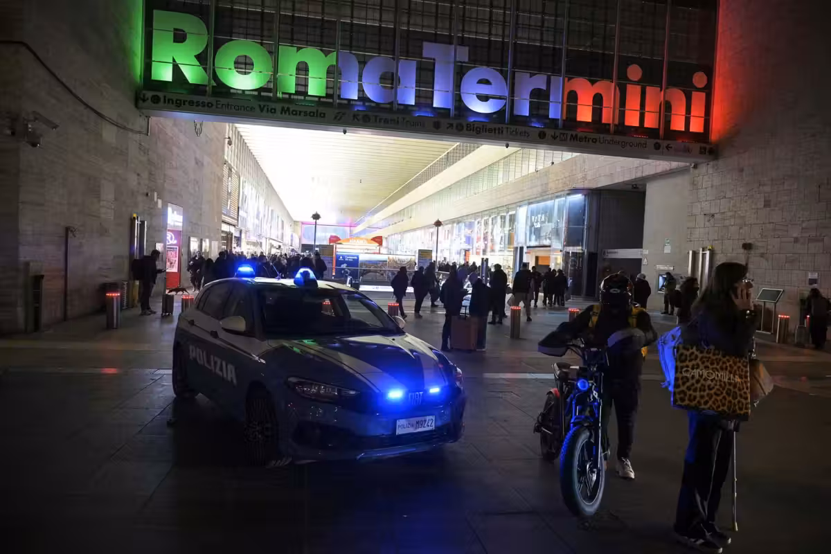 Termini in mano alle gang di maranza: «La pista è l’odio per gli occidentali»