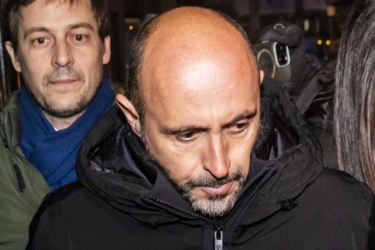 Crans-Montana, «Pericolo di fuga». Moretti resta in cella per almeno tre mesi. Occhio alla cauzione...