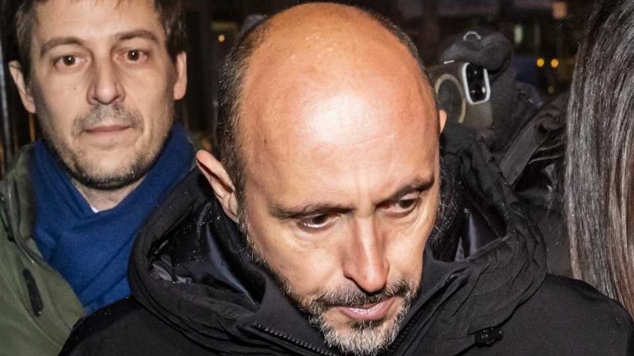 Crans-Montana, «Pericolo di fuga». Moretti resta in cella per almeno tre mesi. Occhio alla cauzione...