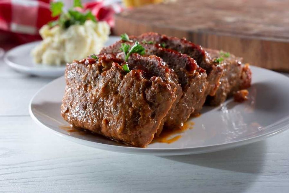 1970s, '70s, generations, meals, meatloaf