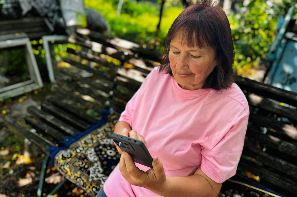 boomers, boomer parents, millennials, xennials, gen x, gen z, generational humor, generational differences, boomer habits