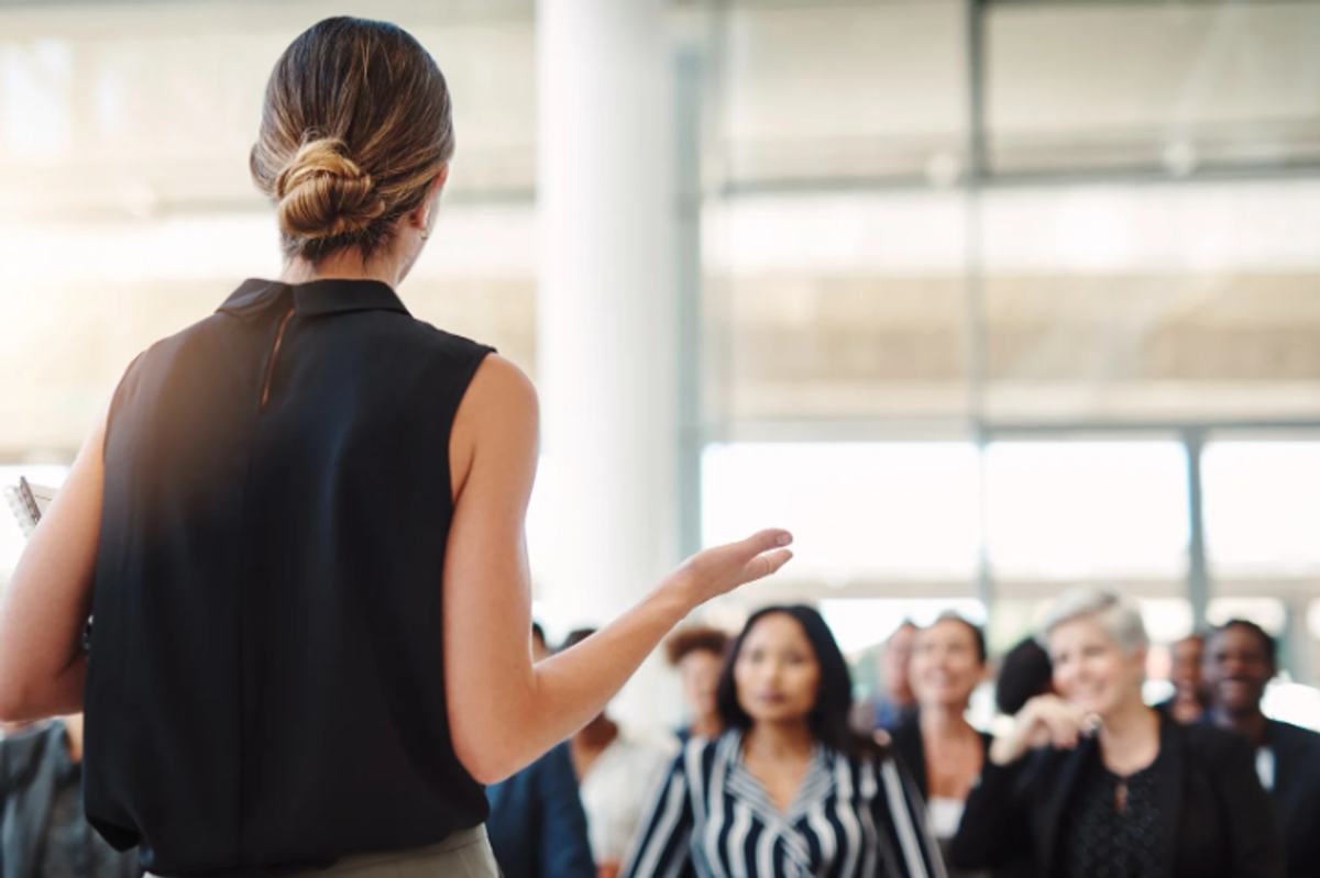 articulate, articulate speaker, public speaking, public speaker, how to become articulate