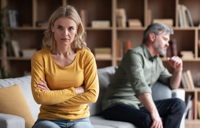 couple fight, married couple, argument, man and woman, upset woman, offended person