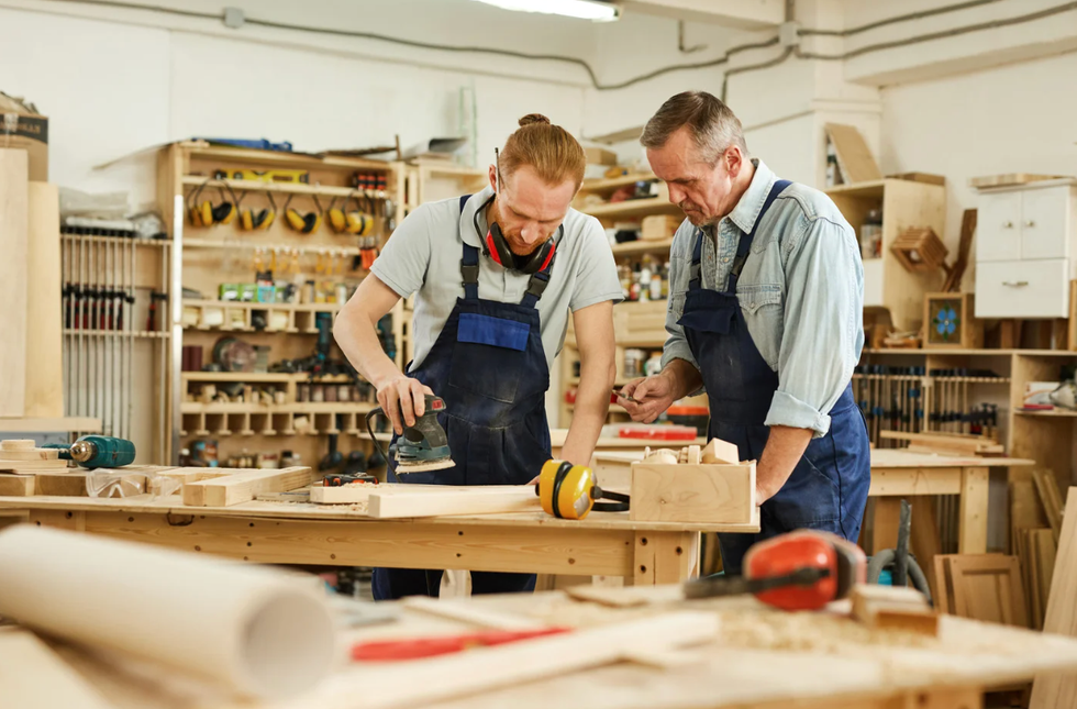 hobbies, unique hobbies, irl hobbies, meeting new people, boxing club, meet ups near me, clubs near me, making friends, ask reddit