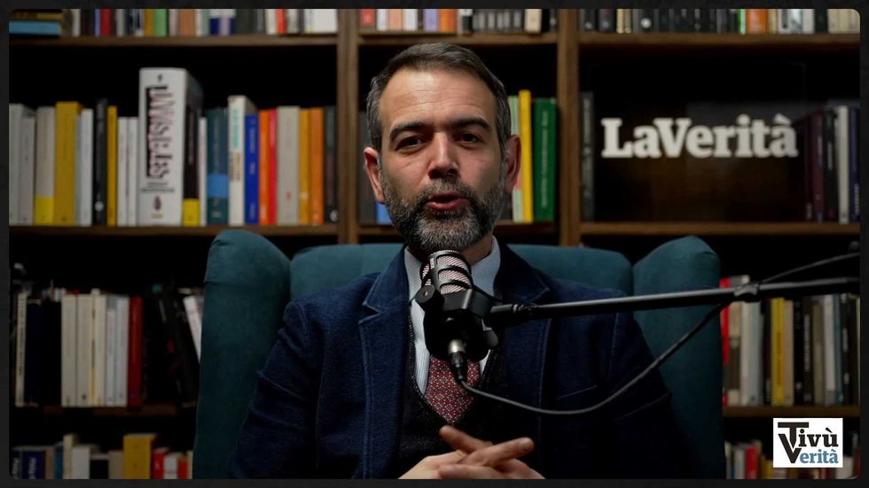 Tivù Verità | La sinistra inglese fa entrare gli stupratori ma mette al bando Eva Vlaardingerbroek