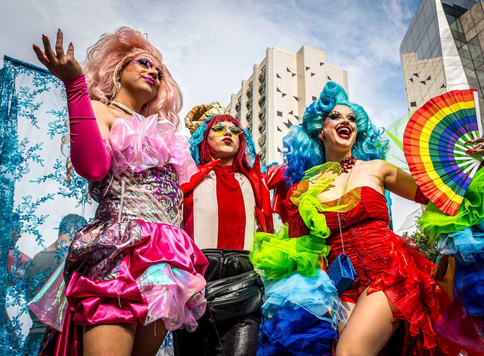 Crolla il numero di ragazzi transessuali o «non binari». È il tramonto del gender?