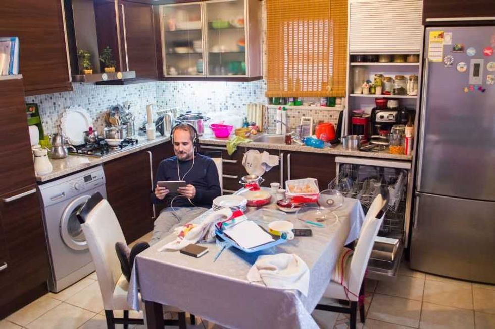 bad habits; stop bad habits; form new habits; healthy habits; break addition; phone addiction; social media addiction