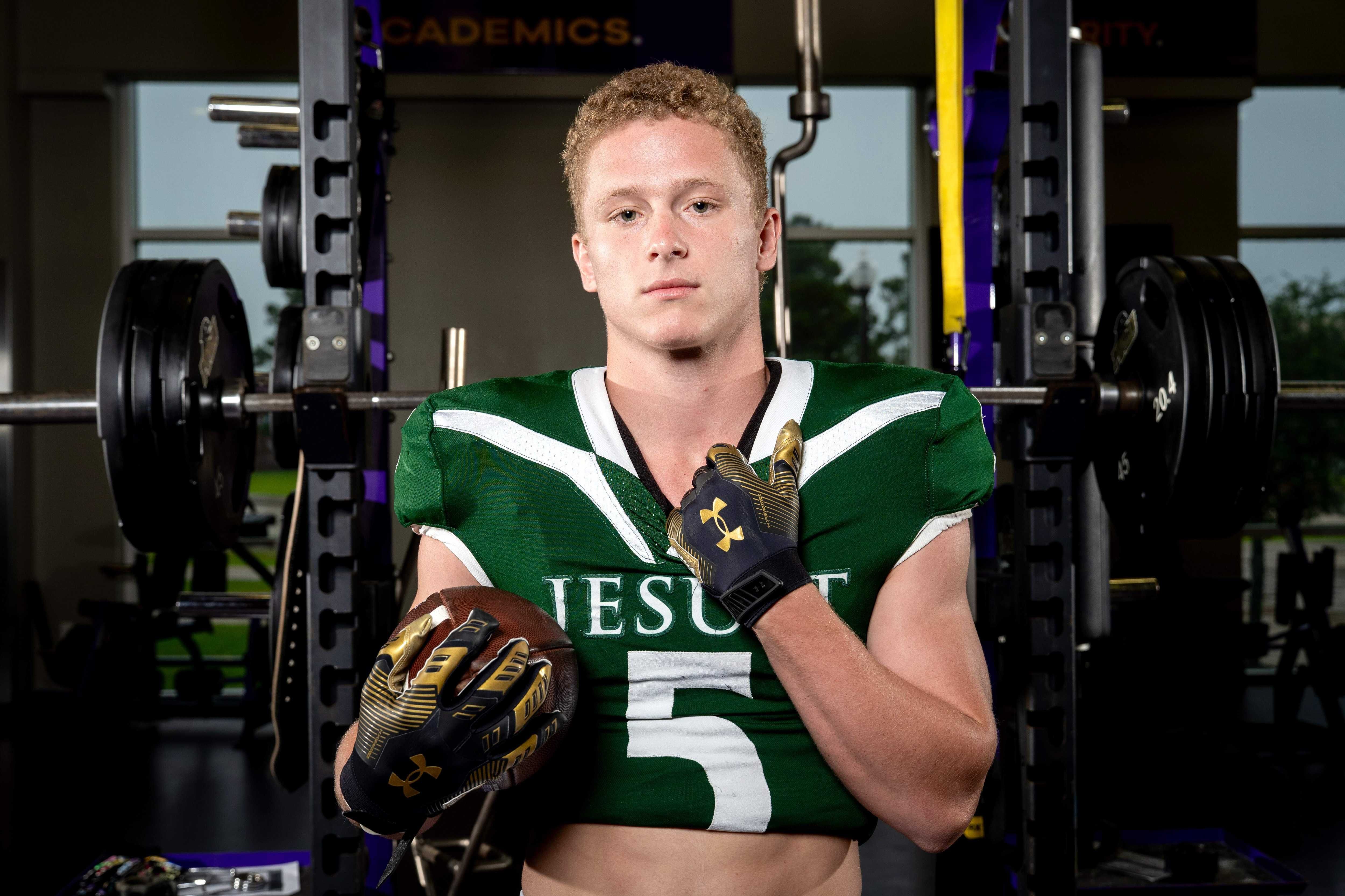 VYPE HOU Public School Football Offensive Player of the Year Fan Poll