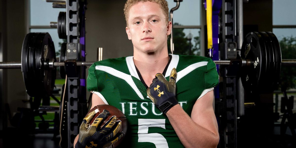VYPE HOU Public School Football Offensive Player of the Year Fan Poll ...