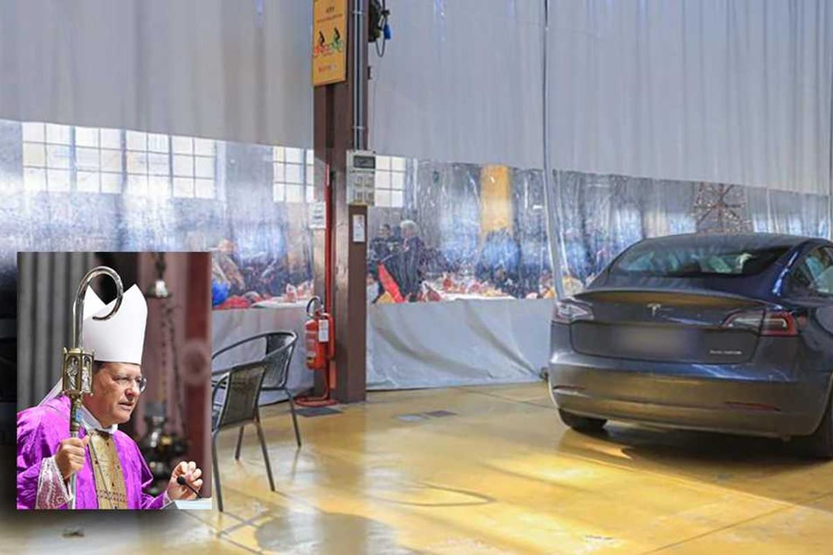 Il vescovo va in Tesla
alla mensa dei poveri