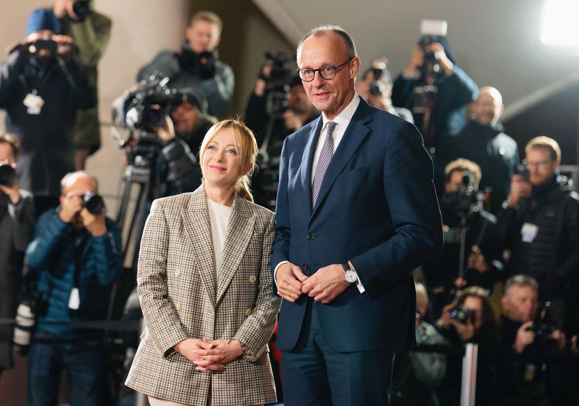 L’asse Roma-Berlino punta a cambiare l'Ue e isolare Macron